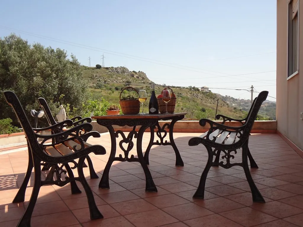 Mennulavirdi Country House Agrigento 0*,
