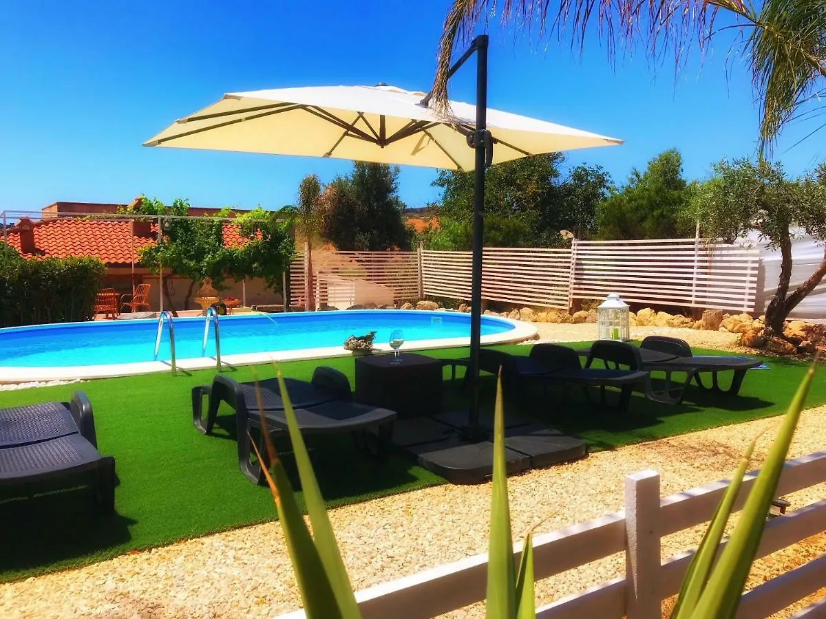 Mennulavirdi Country House Pensionat Agrigento 0*,
